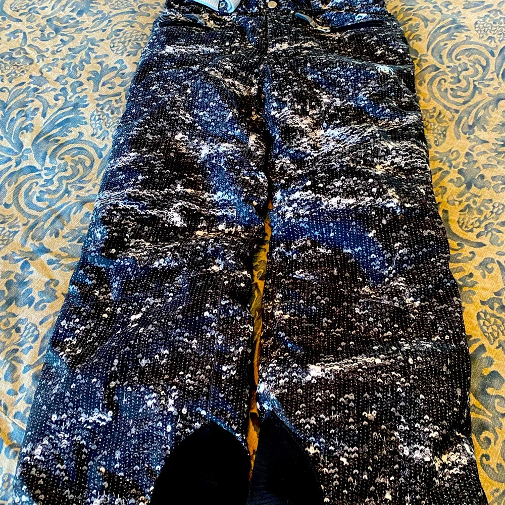 SPYDER Girls Size 12 Ski Pants, in great shape, ready to shred the Mountains